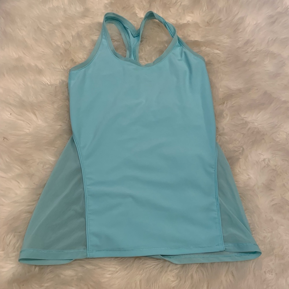 Workout tank that makes you look thinner